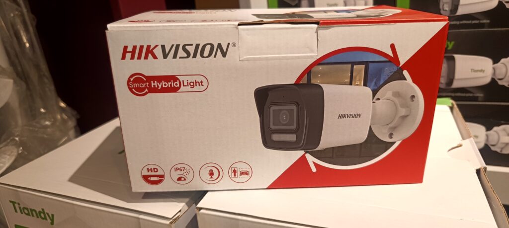 كاميرا Hikvision IP 6MP Smart Hybrid Light Bullet Audio - DS-2CD1063G2-LIU 4mm